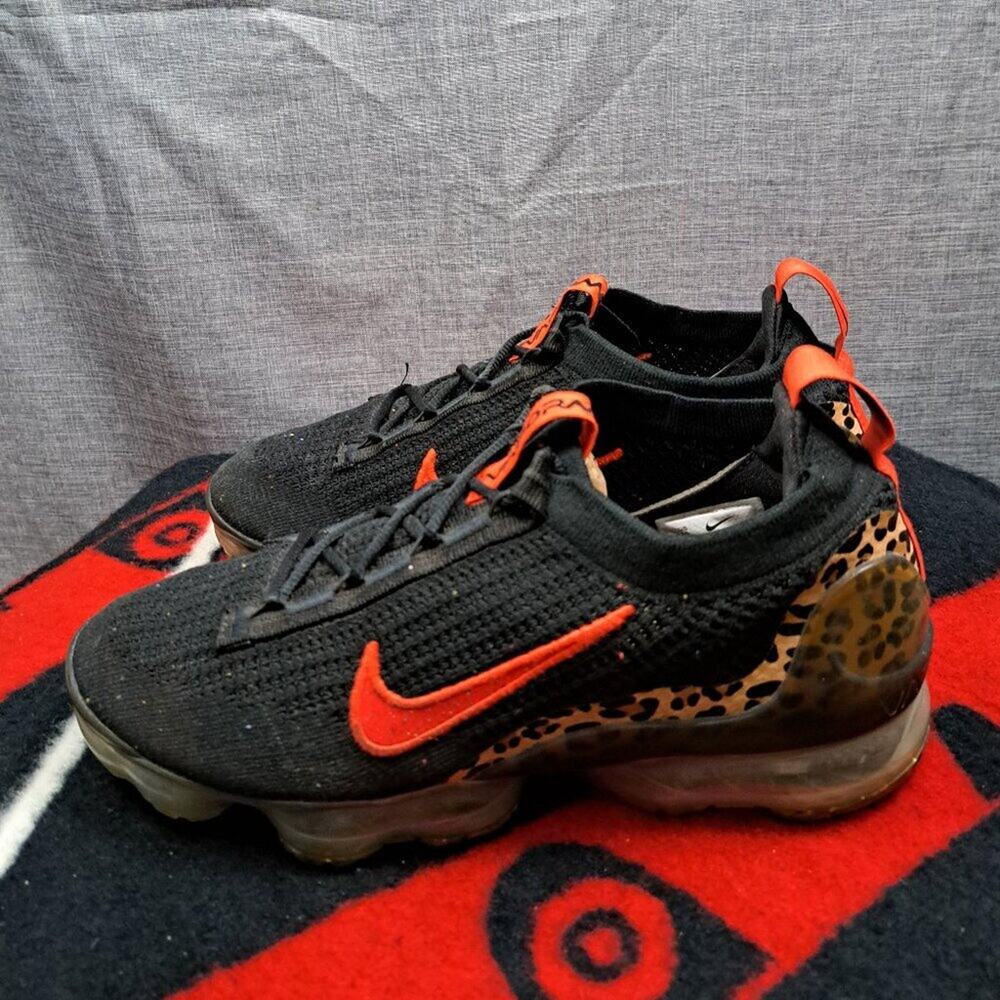 %Size 10 Nike Vapormax 2022 Flyknit Leopard Black Habanero Red Women / A 21
